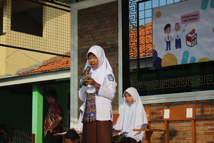 sd it dengan pembelajaran tematik jogja